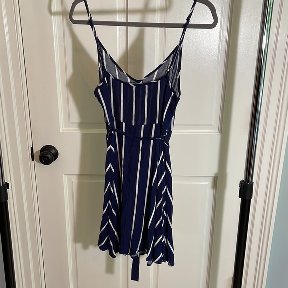 Forever 21 blue striped summer dress. - Picture 3 of 4